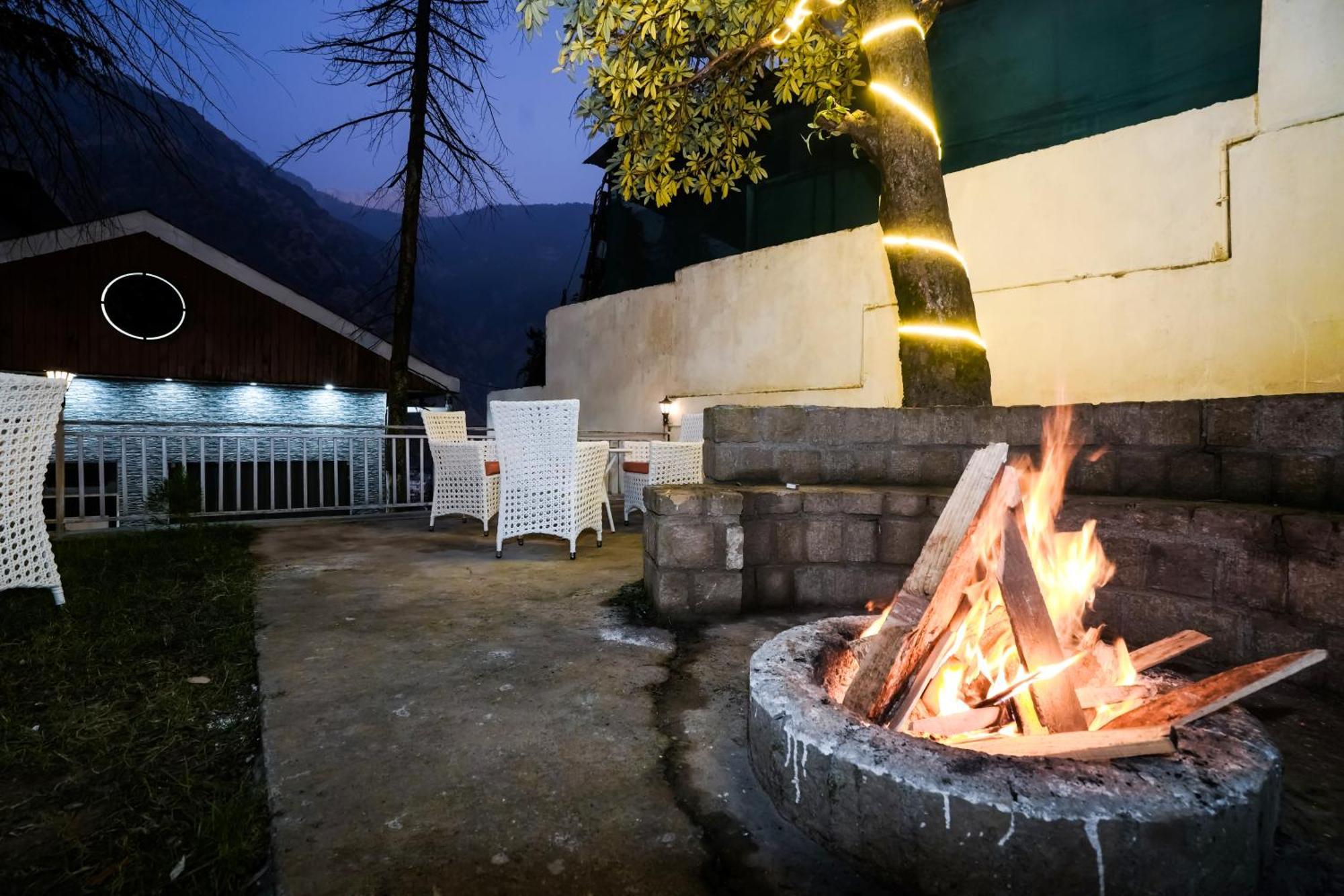 FabHotel Green Origins McLeod Ganj Exterior foto